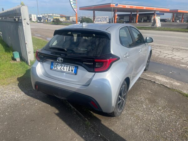 TOYOTA YARIS HYBRID - immagine 4