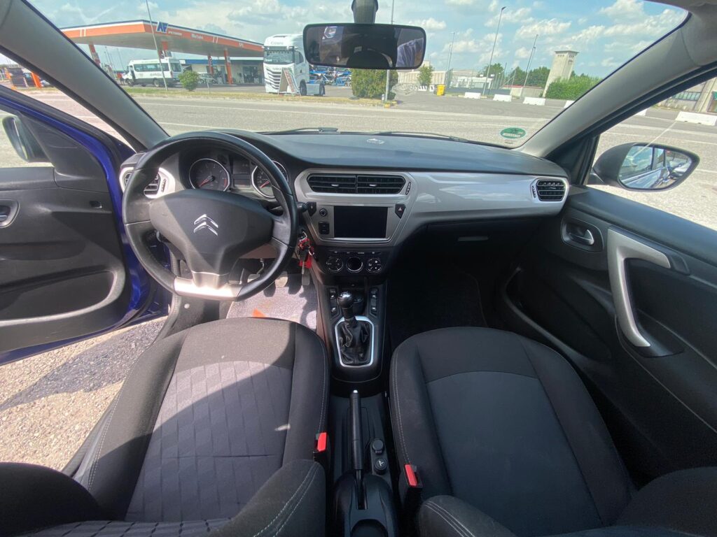 Citroen C-Elysee BlueHDi 100 Shine - immagine 9