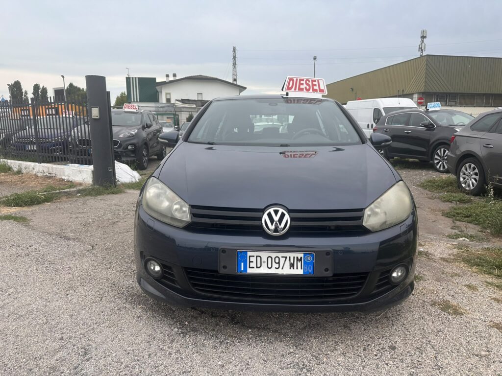 Volkswagen Golf 1.6 TDI DPF 5p. Comfortline - immagine 2