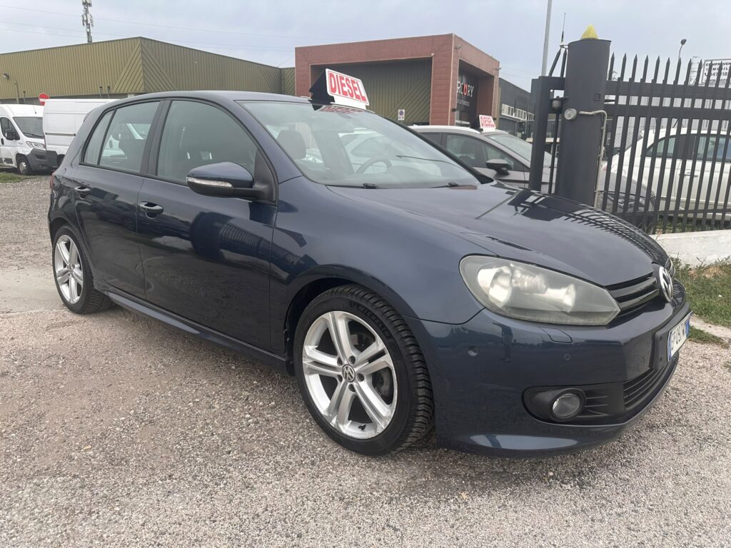 Volkswagen Golf 1.6 TDI DPF 5p. Comfortline - immagine 3