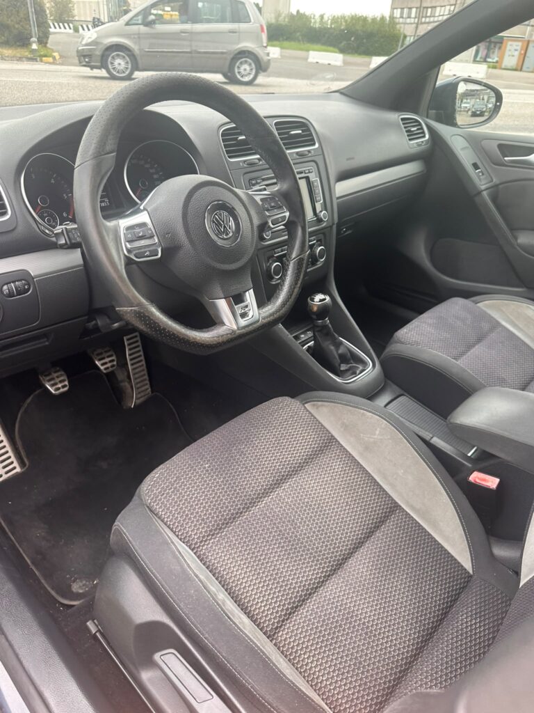 Volkswagen Golf 1.6 TDI DPF 5p. Comfortline - immagine 9